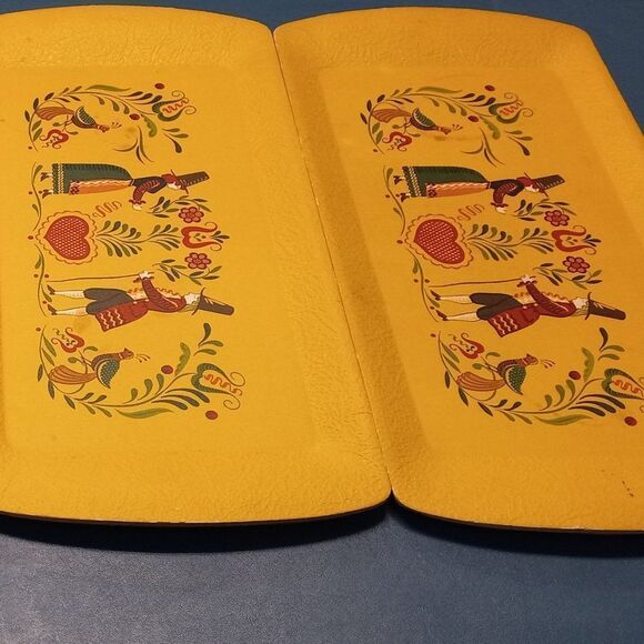 Vintage Kentley Yellow Lap Trays (4) Cottagecore Kitsch Grandmacore - Picture 2 of 11